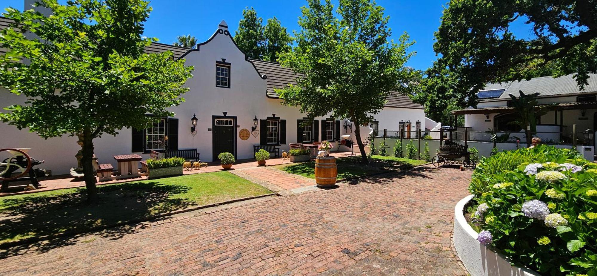 De Leeuwenhof Estate Hotel Paarl Bagian luar foto