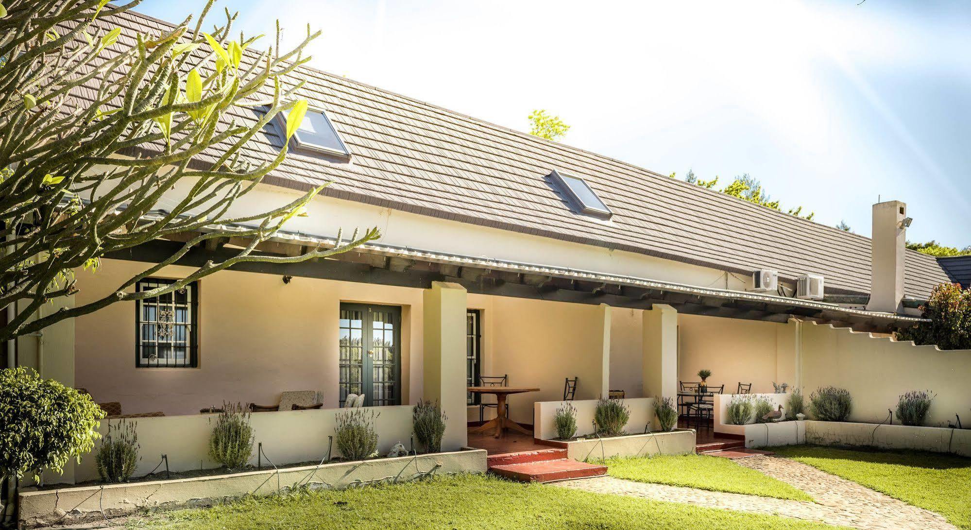De Leeuwenhof Estate Hotel Paarl Bagian luar foto